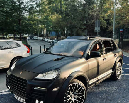 Черный Порше Каен, объемом двигателя 4.81 л и пробегом 250 тыс. км за 12900 $, фото 1 на Automoto.ua