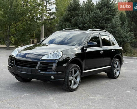 Чорний Порше Cayenne, об'ємом двигуна 3.6 л та пробігом 182 тис. км за 10499 $, фото 1 на Automoto.ua