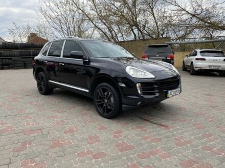 Порше Cayenne 2008 у Новомосковске на Automoto.ua Чорний Порше Cayenne, об'ємом двигуна 4.8 л та пробігом 110 тис. км за 10619 $, фото 1 на Automoto.ua