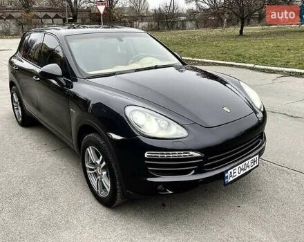 Порше Cayenne 2011 у Кам'янське (Дніпродзержинськ) на Automoto.ua Чорний Порше Cayenne, об'ємом двигуна 3 л та пробігом 175 тис. км за 17999 $, фото 1 на Automoto.ua