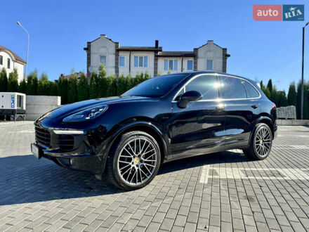 Порше Cayenne 2013 у Рівному на Automoto.ua Чорний Порше Cayenne, об'ємом двигуна 2.97 л та пробігом 190 тис. км за 28900 $, фото 1 на Automoto.ua