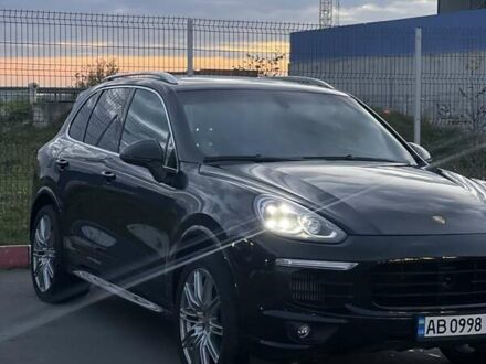Черный Порше Каен, объемом двигателя 2.97 л и пробегом 88 тыс. км за 42000 $, фото 1 на Automoto.ua