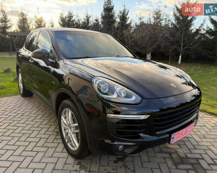 Черный Порше Каен, объемом двигателя 2.97 л и пробегом 170 тыс. км за 34500 $, фото 1 на Automoto.ua