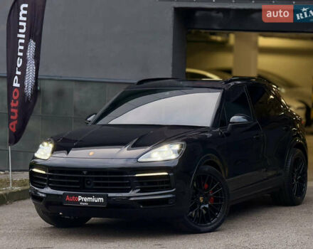 Черный Порше Каен, объемом двигателя 2.9 л и пробегом 99 тыс. км за 70000 $, фото 1 на Automoto.ua