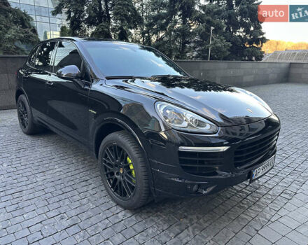 Черный Порше Каен, объемом двигателя 3 л и пробегом 180 тыс. км за 34800 $, фото 1 на Automoto.ua