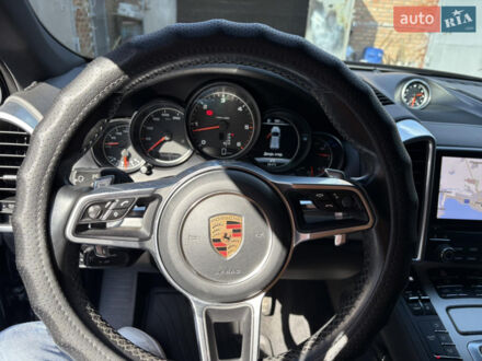 Чорний Порше Cayenne, об'ємом двигуна 2.97 л та пробігом 153 тис. км за 43000 $, фото 1 на Automoto.ua