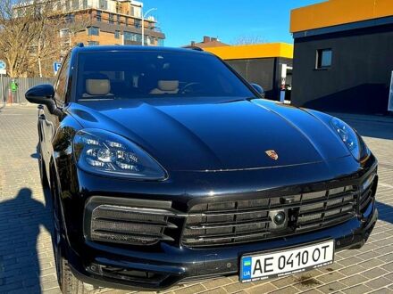 Чорний Порше Cayenne, об'ємом двигуна 3 л та пробігом 34 тис. км за 87000 $, фото 1 на Automoto.ua