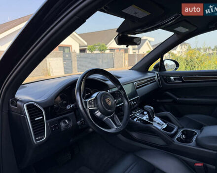 Чорний Порше Cayenne, об'ємом двигуна 3 л та пробігом 91 тис. км за 59200 $, фото 1 на Automoto.ua