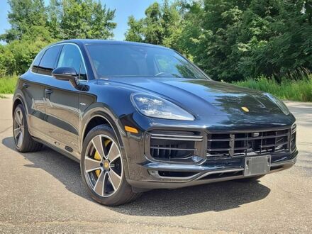 Чорний Порше Cayenne, об'ємом двигуна 4 л та пробігом 30 тис. км за 70300 $, фото 1 на Automoto.ua