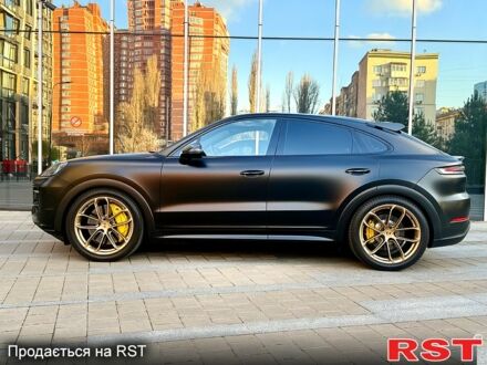 Чорний Порше Cayenne, об'ємом двигуна 4 л та пробігом 5 тис. км за 210000 $, фото 1 на Automoto.ua