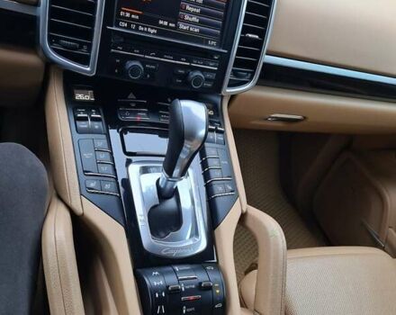 Фіолетовий Порше Cayenne, об'ємом двигуна 3.6 л та пробігом 103 тис. км за 22000 $, фото 11 на Automoto.ua