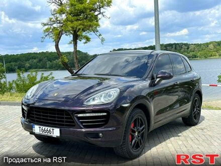 Порше Cayenne 2011 у Запоріжжя на Automoto.ua Фіолетовий Порше Cayenne, об'ємом двигуна 4.8 л та пробігом 223 тис. км за 15500 $, фото 1 на Automoto.ua