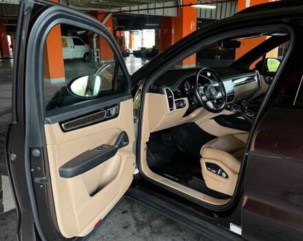 Порше Каен 2018 в Львове на Automoto.ua Коричневый Порше Каен, объемом двигателя 3 л и пробегом 74 тыс. км за 51000 $, фото 5 на Automoto.ua