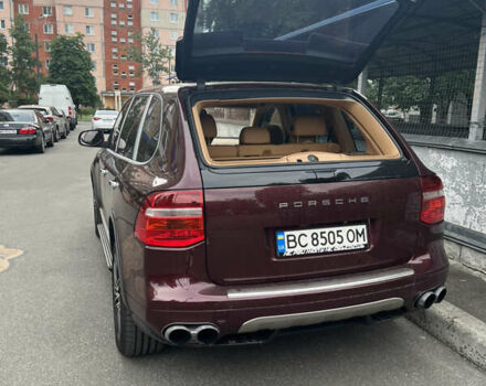 Коричневый Порше Каен, объемом двигателя 4.8 л и пробегом 175 тыс. км за 13400 $, фото 4 на Automoto.ua