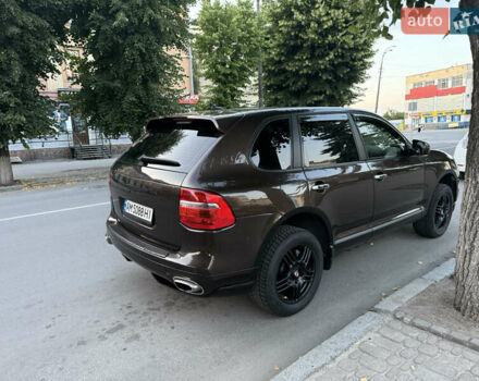 Коричневый Порше Каен, объемом двигателя 2.97 л и пробегом 217 тыс. км за 16400 $, фото 6 на Automoto.ua