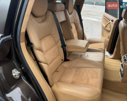 Коричневый Порше Каен, объемом двигателя 4.8 л и пробегом 205 тыс. км за 14144 $, фото 61 на Automoto.ua