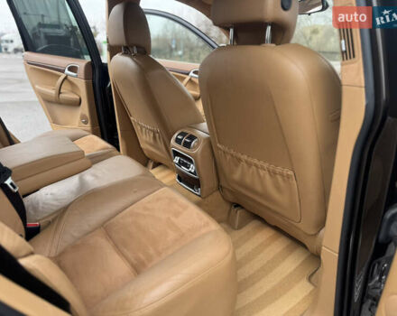 Коричневый Порше Каен, объемом двигателя 4.8 л и пробегом 205 тыс. км за 14144 $, фото 62 на Automoto.ua