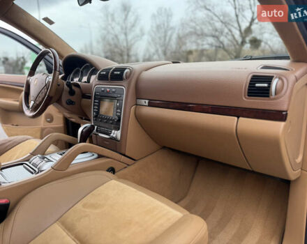 Коричневый Порше Каен, объемом двигателя 4.8 л и пробегом 205 тыс. км за 14144 $, фото 68 на Automoto.ua