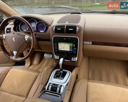 Коричневый Порше Каен, объемом двигателя 4.8 л и пробегом 205 тыс. км за 14144 $, фото 24 на Automoto.ua