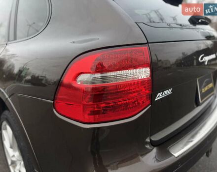 Коричневый Порше Каен, объемом двигателя 4.8 л и пробегом 205 тыс. км за 14144 $, фото 21 на Automoto.ua