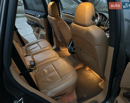 Коричневый Порше Каен, объемом двигателя 3 л и пробегом 313 тыс. км за 15999 $, фото 24 на Automoto.ua