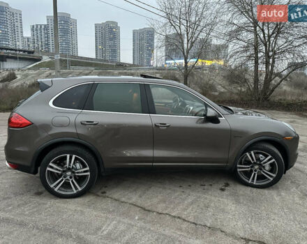 Коричневый Порше Каен, объемом двигателя 3 л и пробегом 313 тыс. км за 15999 $, фото 4 на Automoto.ua