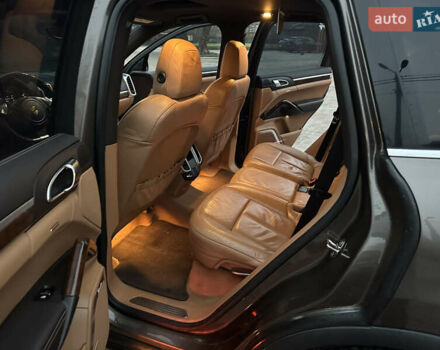 Коричневый Порше Каен, объемом двигателя 3 л и пробегом 313 тыс. км за 15999 $, фото 23 на Automoto.ua