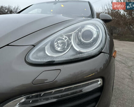 Коричневый Порше Каен, объемом двигателя 3 л и пробегом 313 тыс. км за 15999 $, фото 8 на Automoto.ua