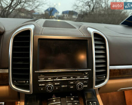 Коричневый Порше Каен, объемом двигателя 3 л и пробегом 313 тыс. км за 15999 $, фото 17 на Automoto.ua