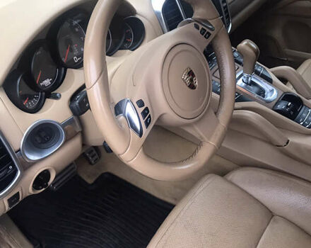 Коричневий Порше Cayenne, об'ємом двигуна 4.81 л та пробігом 142 тис. км за 18000 $, фото 13 на Automoto.ua