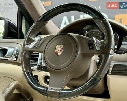 Коричневый Порше Каен, объемом двигателя 4.8 л и пробегом 206 тыс. км за 19000 $, фото 16 на Automoto.ua