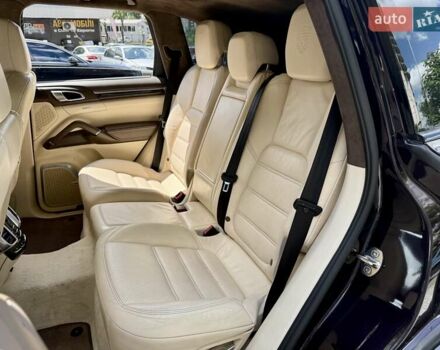 Коричневый Порше Каен, объемом двигателя 4.8 л и пробегом 206 тыс. км за 19000 $, фото 10 на Automoto.ua