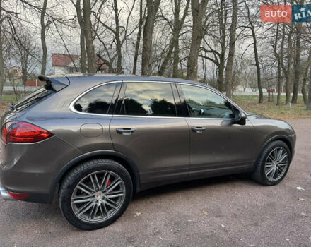 Коричневий Порше Cayenne, об'ємом двигуна 4.8 л та пробігом 197 тис. км за 19500 $, фото 5 на Automoto.ua