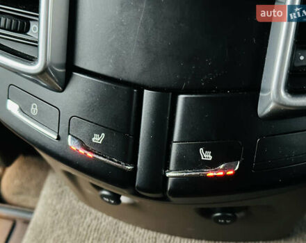 Коричневый Порше Каен, объемом двигателя 4.81 л и пробегом 136 тыс. км за 20800 $, фото 21 на Automoto.ua