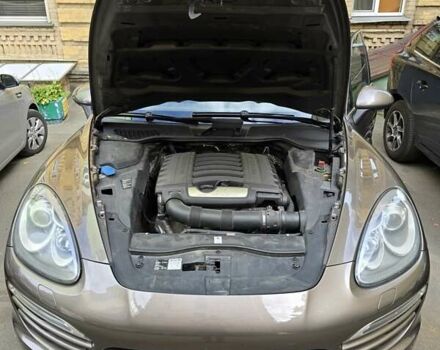 Коричневый Порше Каен, объемом двигателя 3.6 л и пробегом 180 тыс. км за 23800 $, фото 21 на Automoto.ua