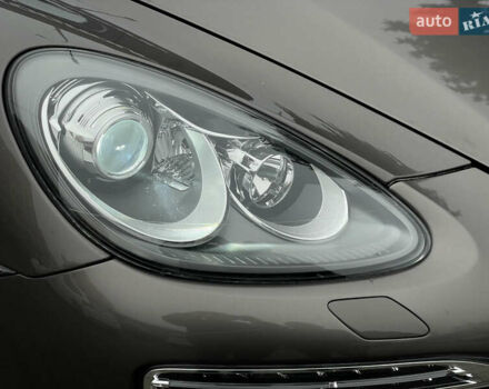 Коричневый Порше Каен, объемом двигателя 3 л и пробегом 191 тыс. км за 22500 $, фото 6 на Automoto.ua