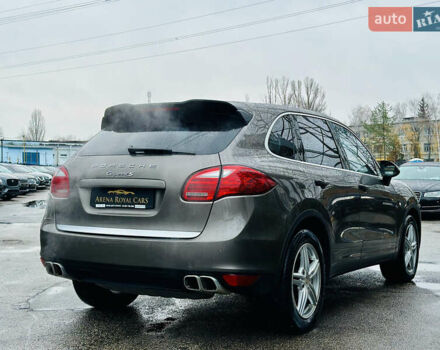 Коричневый Порше Каен, объемом двигателя 4.81 л и пробегом 136 тыс. км за 20800 $, фото 9 на Automoto.ua