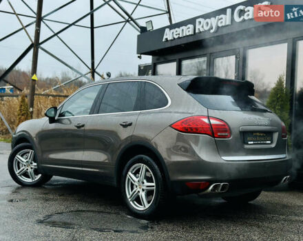 Коричневый Порше Каен, объемом двигателя 4.81 л и пробегом 136 тыс. км за 20800 $, фото 3 на Automoto.ua