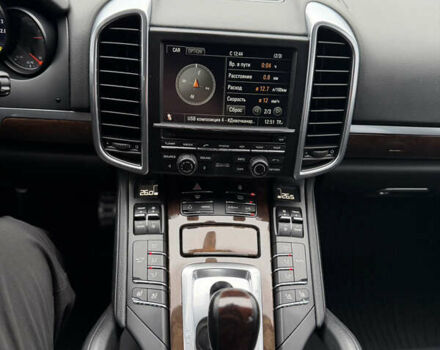 Коричневый Порше Каен, объемом двигателя 4.81 л и пробегом 200 тыс. км за 16999 $, фото 24 на Automoto.ua