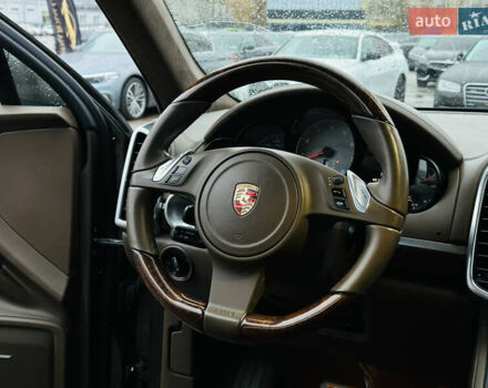 Коричневый Порше Каен, объемом двигателя 4.81 л и пробегом 136 тыс. км за 20800 $, фото 24 на Automoto.ua