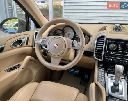 Коричневий Порше Cayenne, об'ємом двигуна 3 л та пробігом 126 тис. км за 17000 $, фото 16 на Automoto.ua