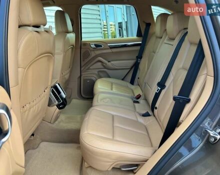 Коричневий Порше Cayenne, об'ємом двигуна 3 л та пробігом 126 тис. км за 17000 $, фото 21 на Automoto.ua