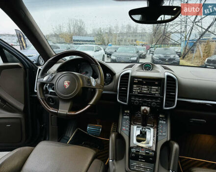Коричневый Порше Каен, объемом двигателя 4.81 л и пробегом 136 тыс. км за 20800 $, фото 23 на Automoto.ua