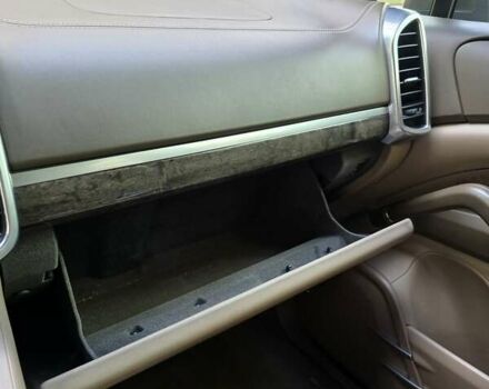 Коричневый Порше Каен, объемом двигателя 3.6 л и пробегом 180 тыс. км за 23800 $, фото 12 на Automoto.ua