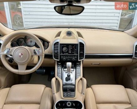 Коричневий Порше Cayenne, об'ємом двигуна 3 л та пробігом 126 тис. км за 17000 $, фото 13 на Automoto.ua
