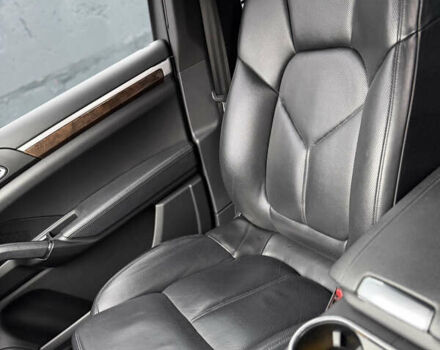 Коричневый Порше Каен, объемом двигателя 4.81 л и пробегом 200 тыс. км за 16999 $, фото 18 на Automoto.ua