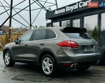 Коричневый Порше Каен, объемом двигателя 4.81 л и пробегом 136 тыс. км за 20800 $, фото 13 на Automoto.ua