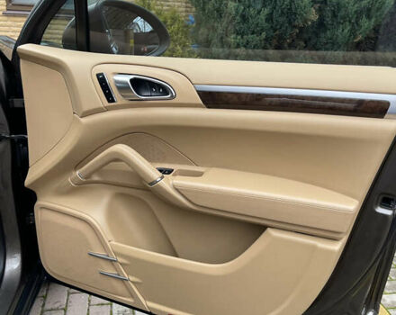 Коричневый Порше Каен, объемом двигателя 3.6 л и пробегом 217 тыс. км за 17900 $, фото 20 на Automoto.ua