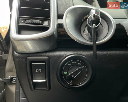 Коричневый Порше Каен, объемом двигателя 3 л и пробегом 191 тыс. км за 22500 $, фото 12 на Automoto.ua