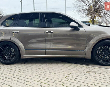 Коричневый Порше Каен, объемом двигателя 4.13 л и пробегом 162 тыс. км за 26000 $, фото 3 на Automoto.ua